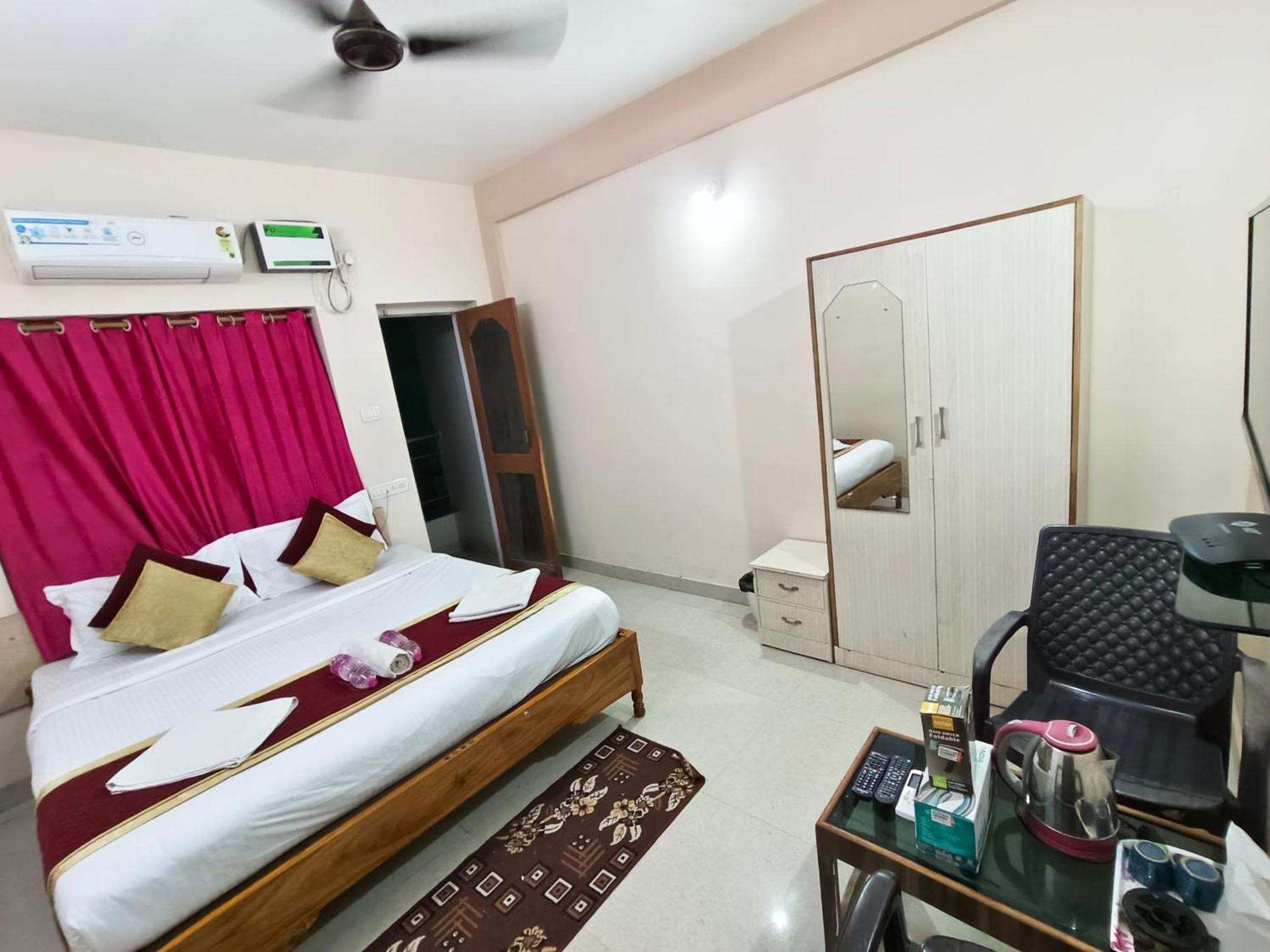 Hotel Bay Beach Inn Пури Екстериор снимка