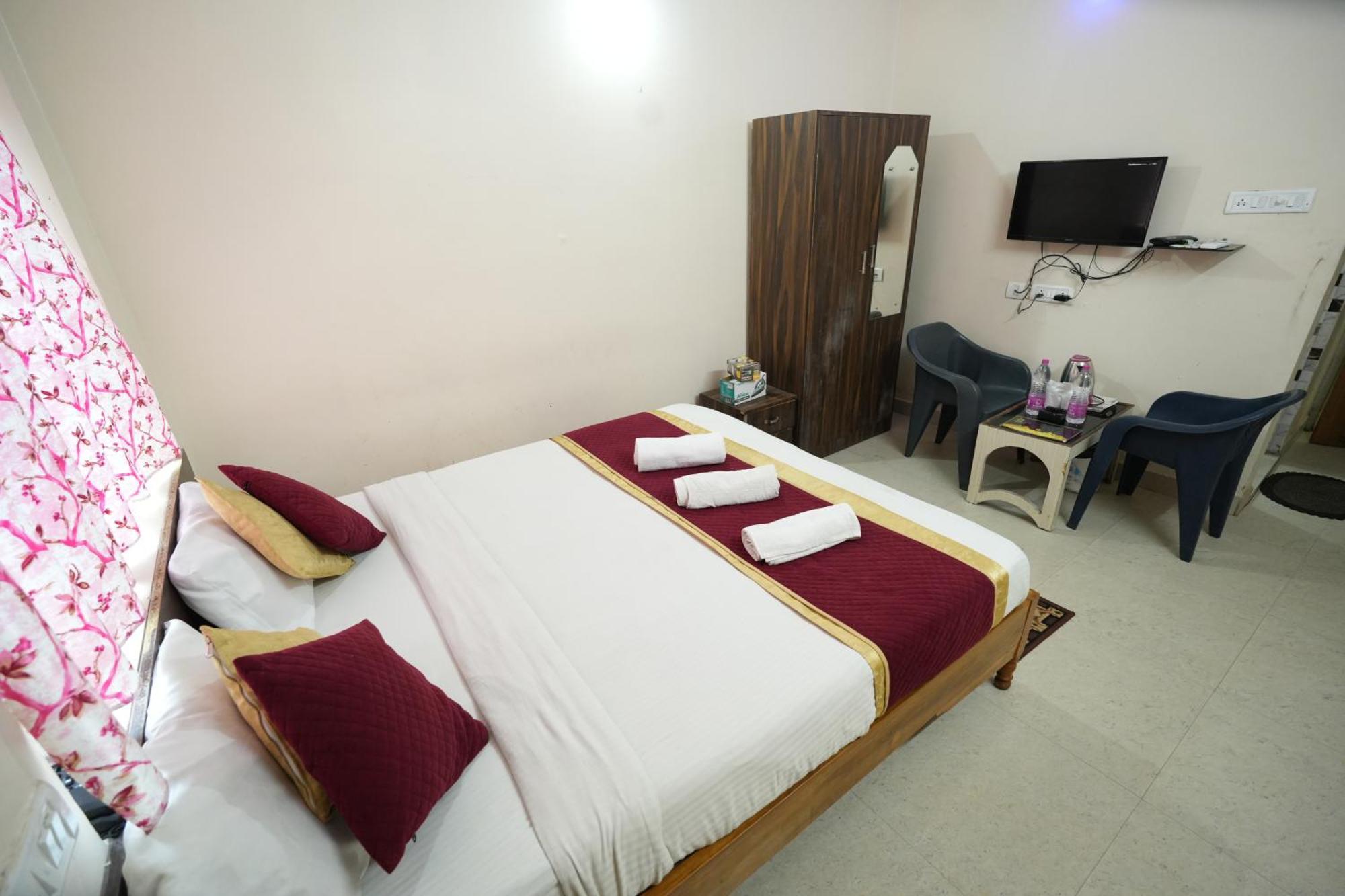 Hotel Bay Beach Inn Пури Екстериор снимка